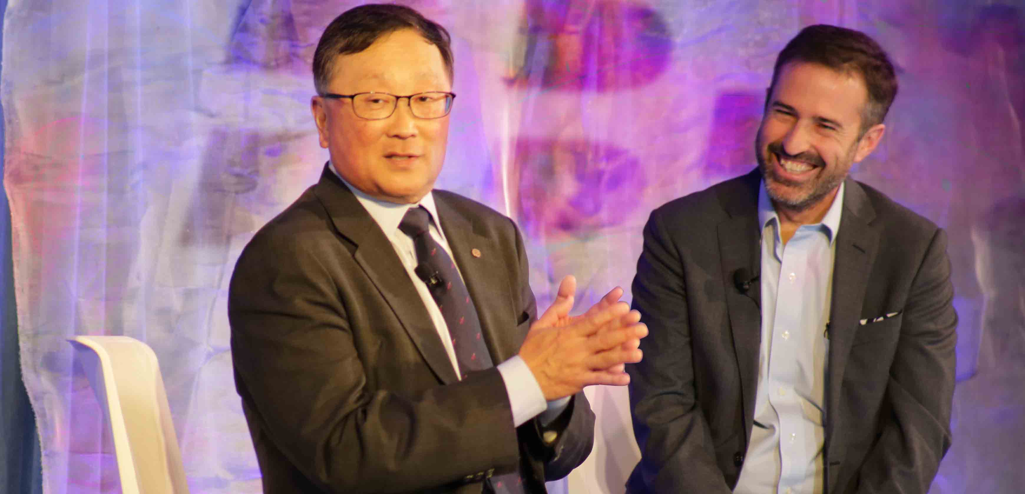 John Chen Likes a Bad Hand: Six Timely Insights from BlackBerry’s CEO